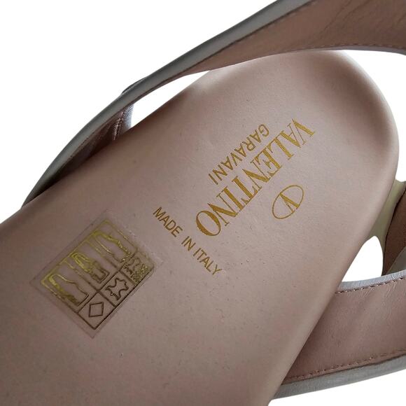 Valentino Garavani Rockstud Flat Ankle Strap Sandal Size 36 US 6 Pink Gold - Picture 8 of 10